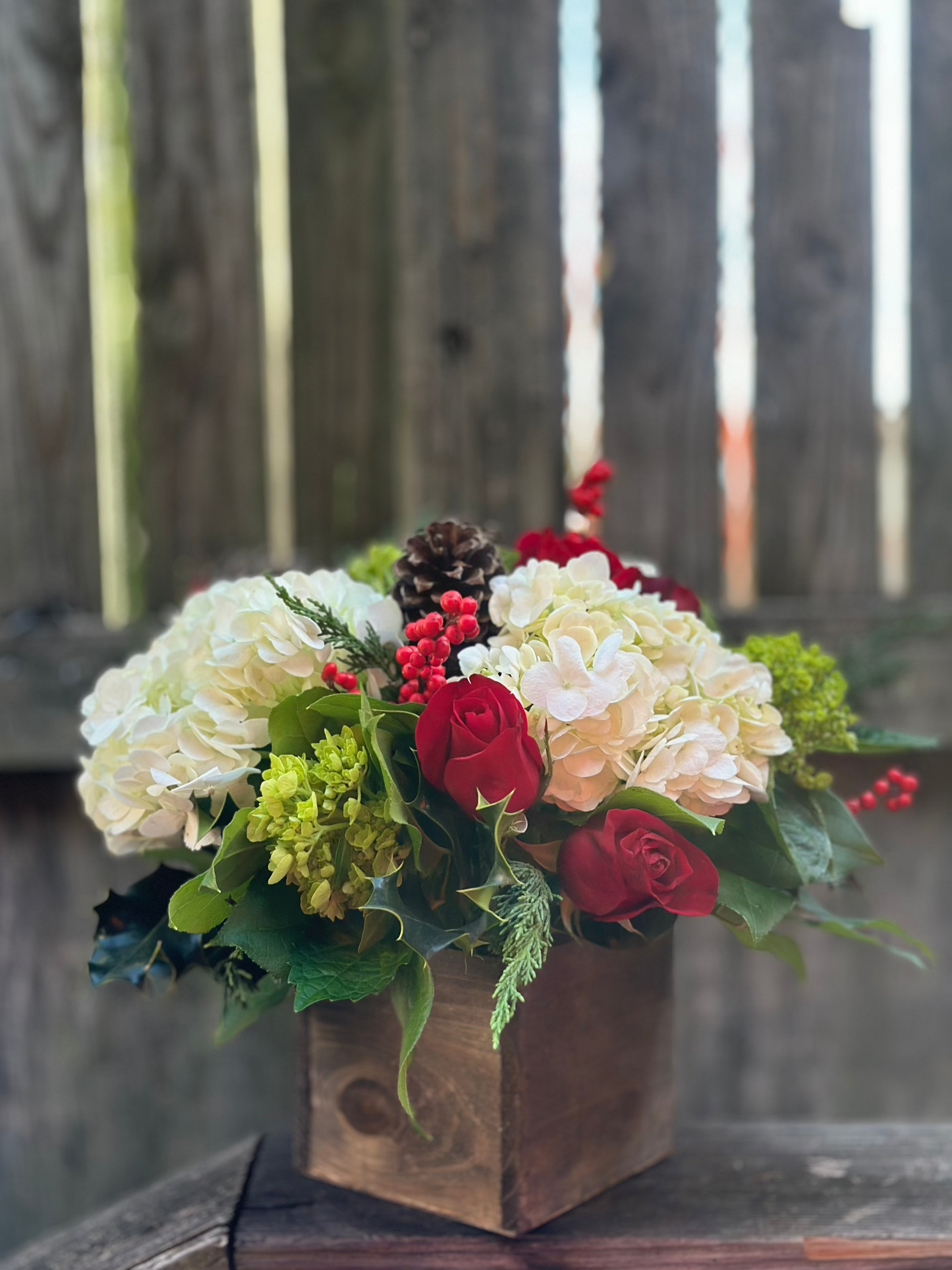 WHITE SUNSET ARRANGEMENT